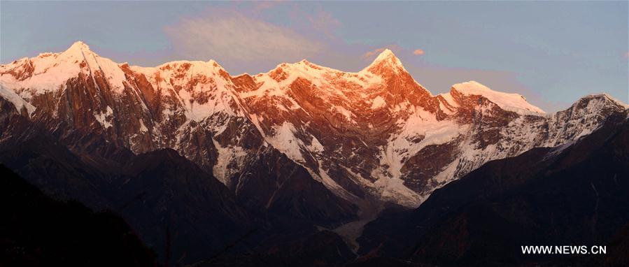 الصورة: جبل نانجياباوا ... أعلى جبال منطقة التبت وأروعها