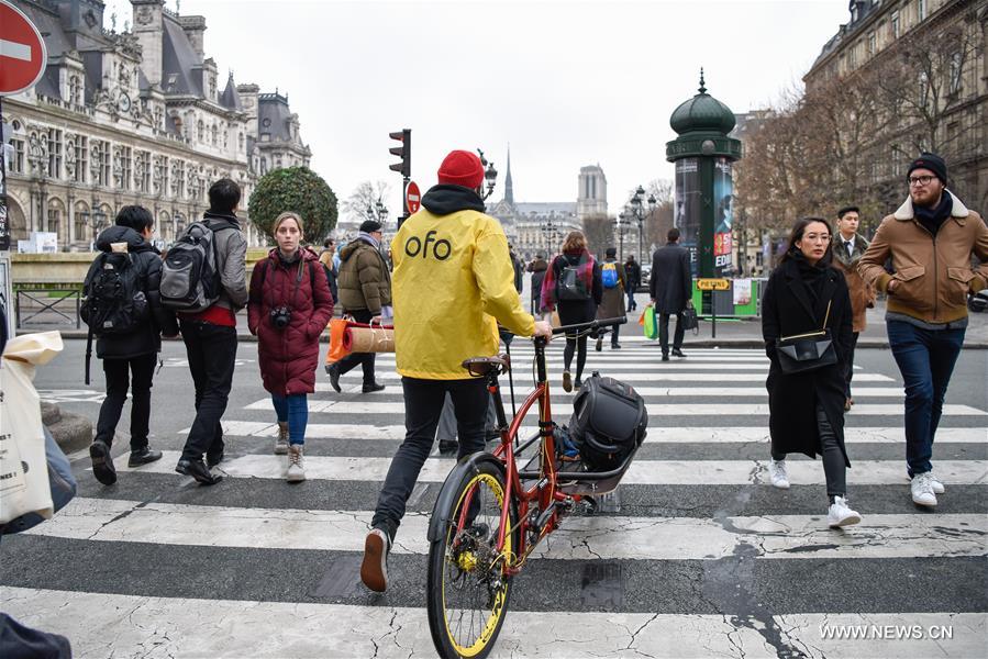 （新华视界）（4）法国巴黎：OFO“小黄车”助力市民绿色出行