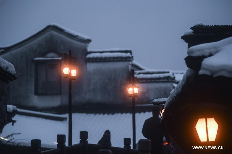 CHINA-ZHEJIANG-WUZHEN-SNOW (CN)