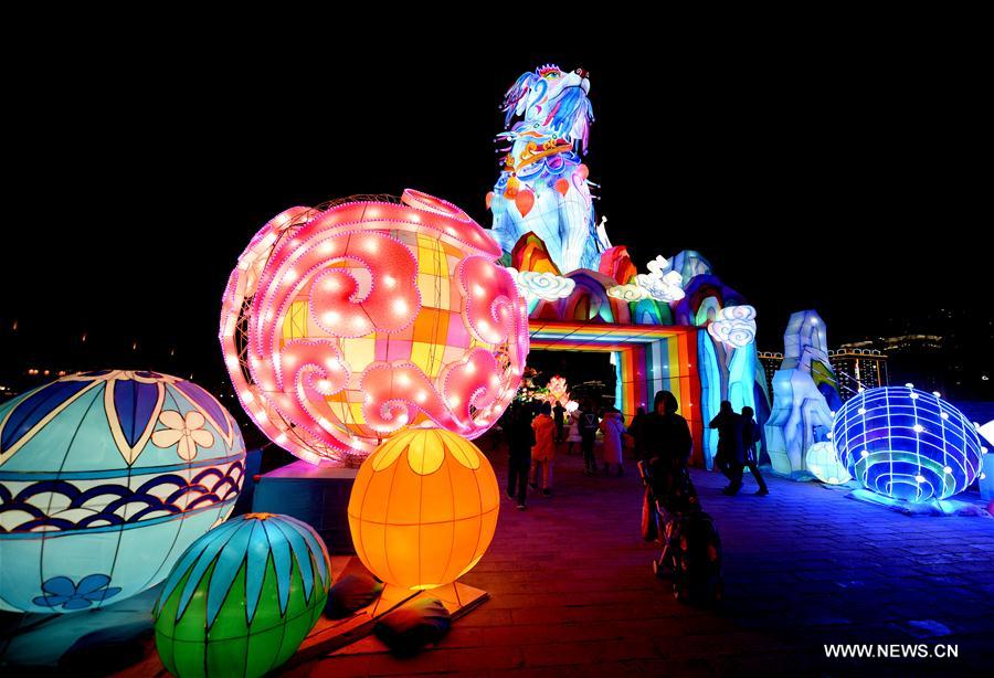 الصورة: مهرجان الفوانيس الملونة في شمال غربي الصين