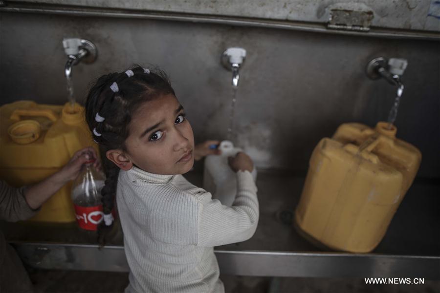 الصورة: تفاقم أزمة مياه الشرب في غزة 