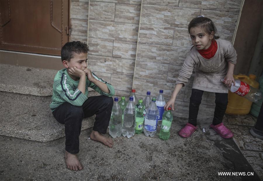 الصورة: تفاقم أزمة مياه الشرب في غزة 