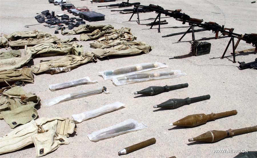 SYRIA-DAMASCUS-DOUMA-REBELS-WEAPONS