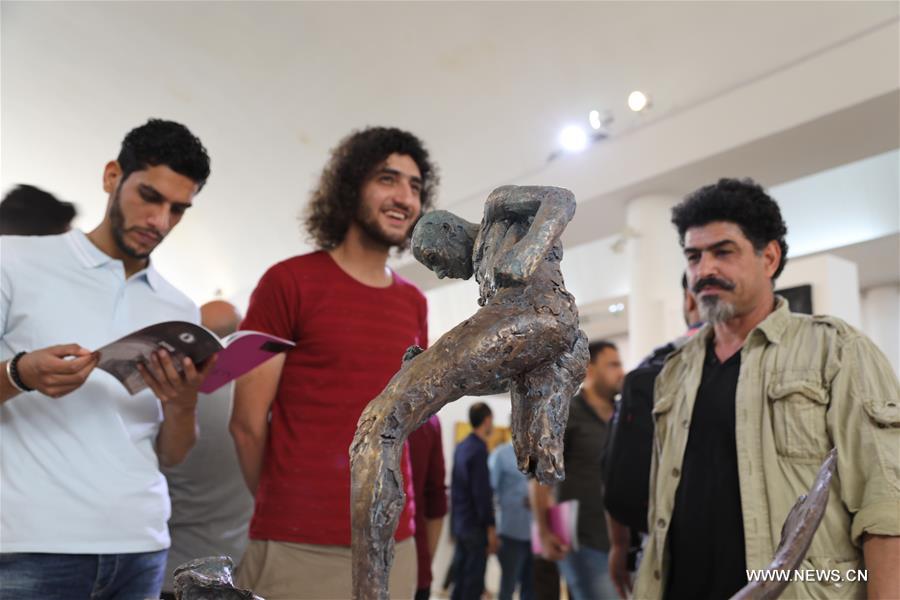 الصورة: افتتاح معرض للفنون التشكيلية في بغداد