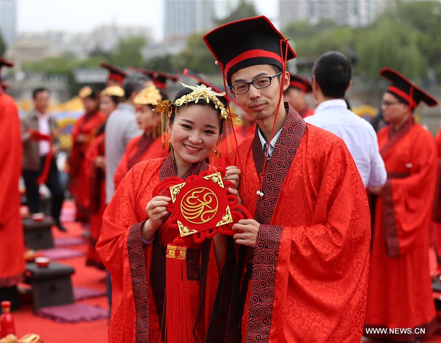 #CHINA-JIANGSU-HUAI'AN-GROUP WEDDING (CN)