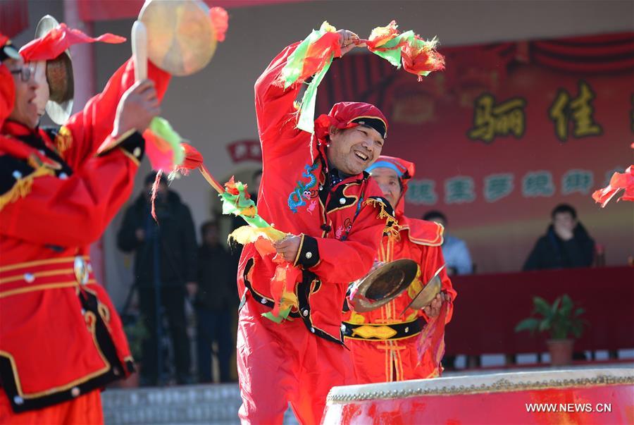 الصورة: أهل مدينة شيآن يستقبلون عيد الربيع التقليدي 