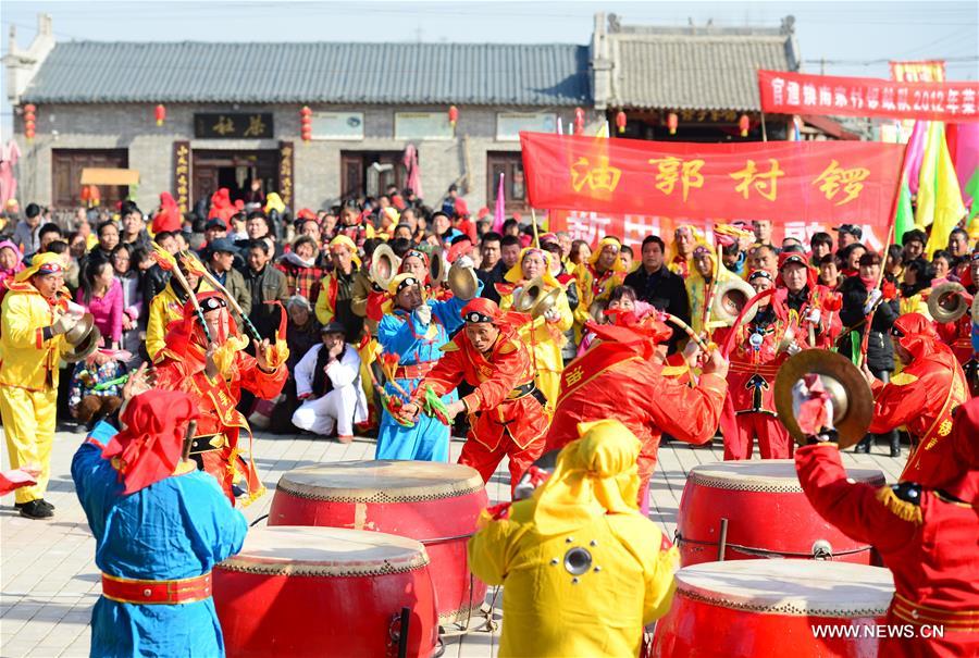 الصورة: أهل مدينة شيآن يستقبلون عيد الربيع التقليدي 