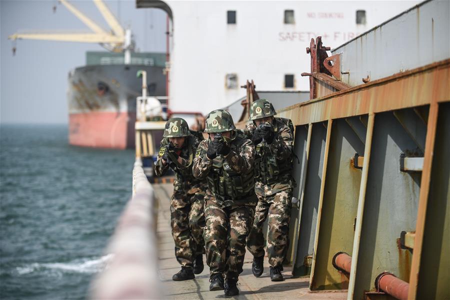 الصورة: تدريب لمكافحة الإرهاب في ميناء بشمال شرقي الصين
