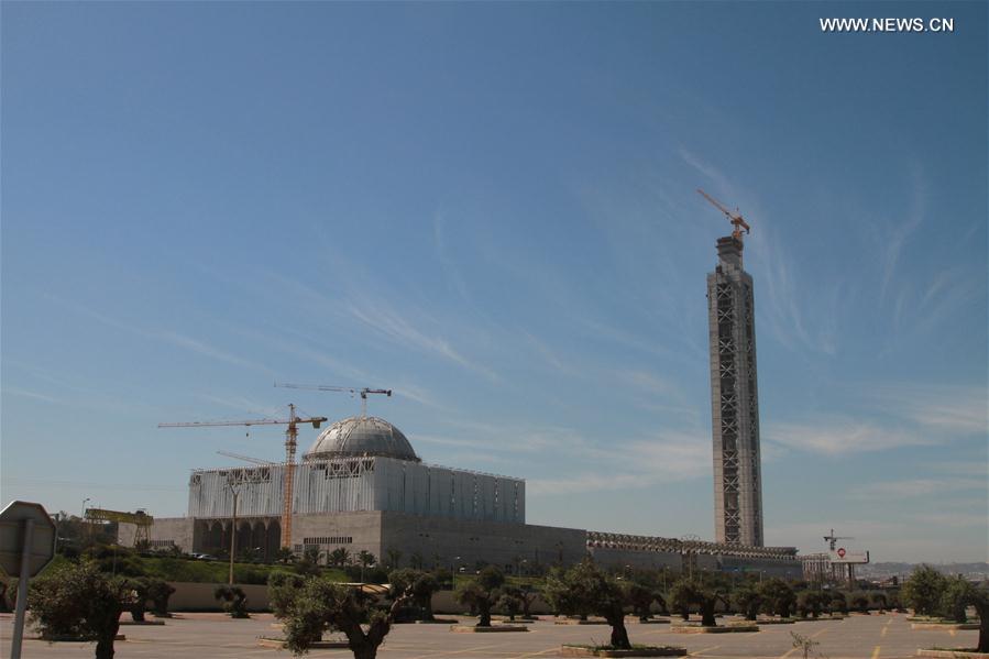 الصورة: الجزائر تنهي بناء أعلى مئذنة في العالم