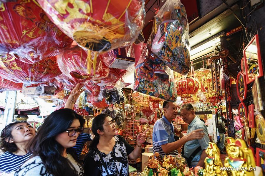 （国际）（2）曼谷唐人街：购年货 迎春节