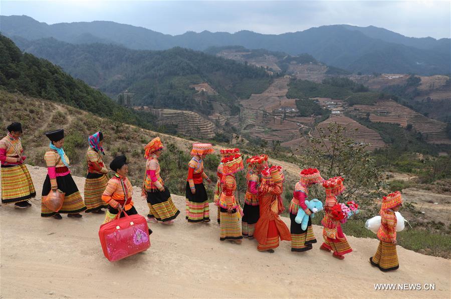  الصورة: عادات الزفاف التقليدي لقومية ليسو الصينية