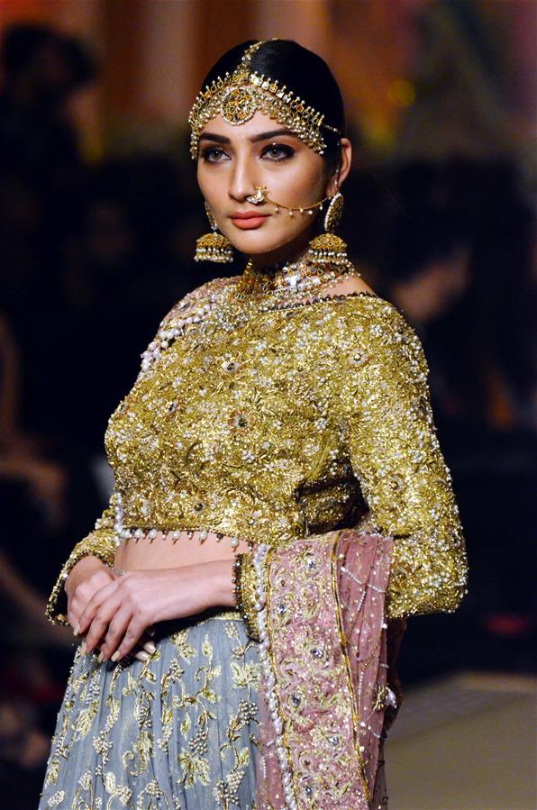 PAKISTAN-LAHORE-FASHION WEEK