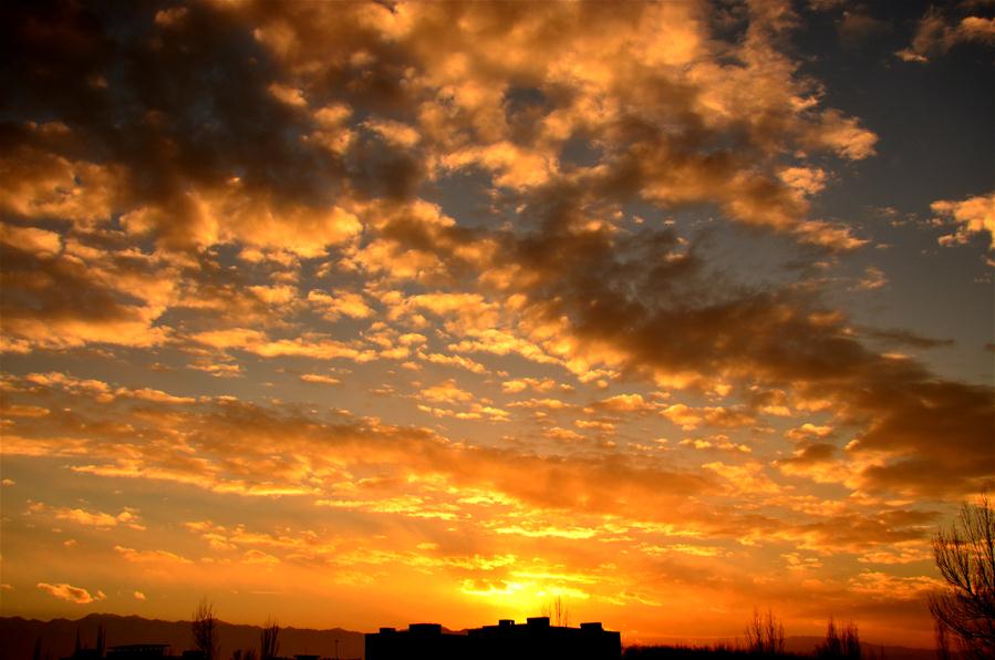 #CHINA-GANSU-JIUQUAN-CRIMSON CLOUDS (CN)