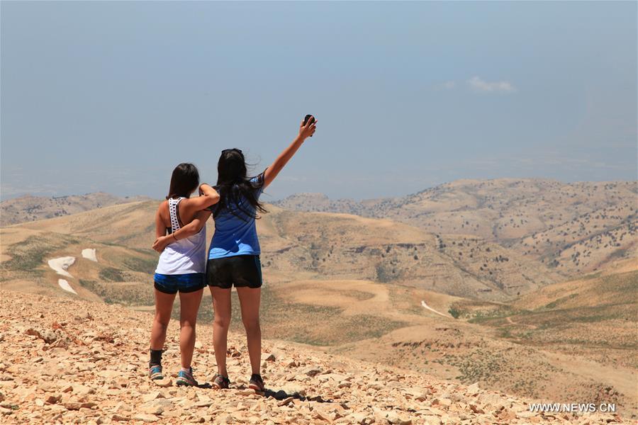 （XHDW）（1）黎巴嫩索达山迎来登山旺季