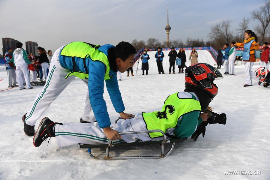 الصورة: مهرجان رياضي ممتع على الثلوج والجليد في بكين