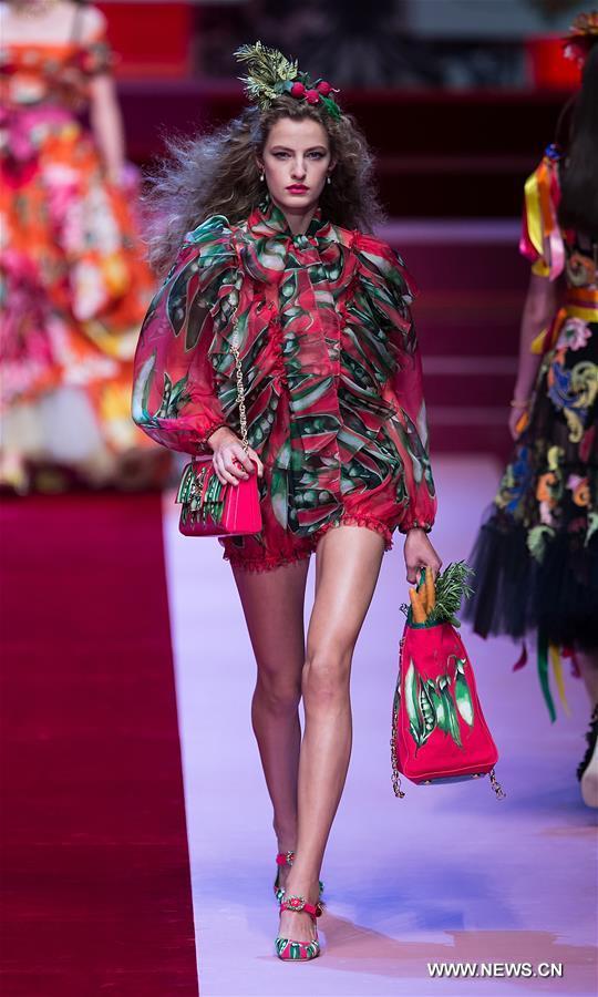 （国际）（5）米兰时装周——杜嘉班纳发布2018春夏女装新品