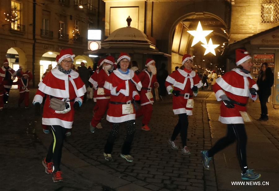 （XHDW）（3）瑞士伯尔尼：“圣诞老人”赛跑
