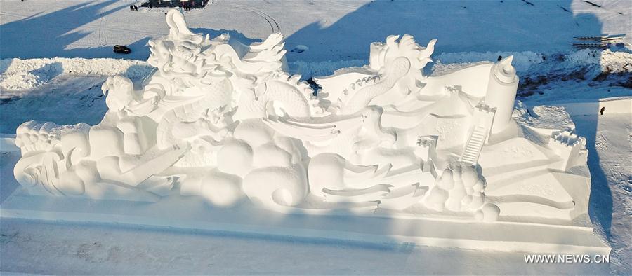 （社会）（2）长春净月潭：百余雪雕打造梦幻雪世界