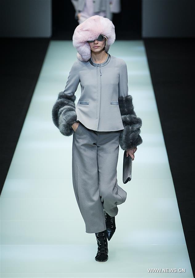 （新华视界）（3）米兰时装周：乔治·阿玛尼发布秋冬女装新品