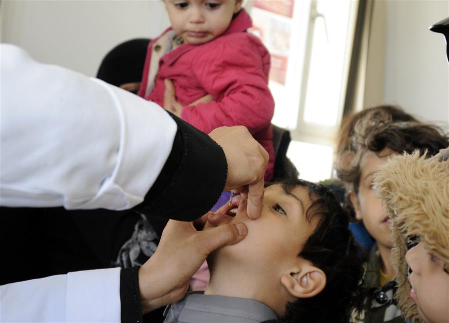 الصورة: حملة لتحصين أكثر من 5 ملايين طفل ضد شلل الأطفال في اليمن
