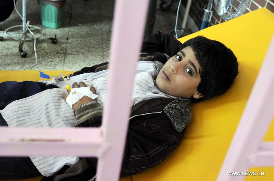 الصورة: الصحة العالمية: نحو ألفي حالة وفاة بالكوليرا ونصف مليون حالة اشتباه بالوباء في اليمن