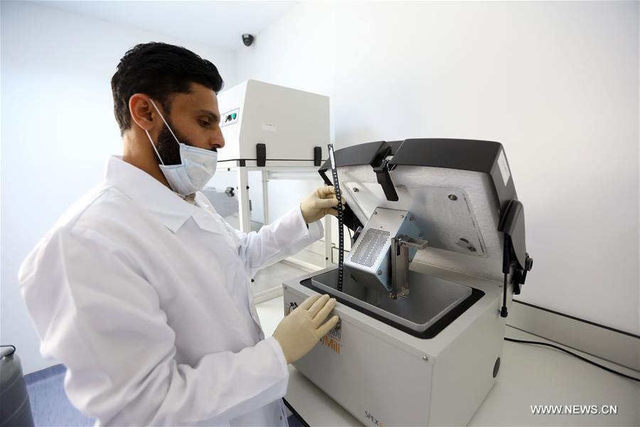 الصورة: افتتاح أول مختبر لتحليل الحمض النووي في ليبيا