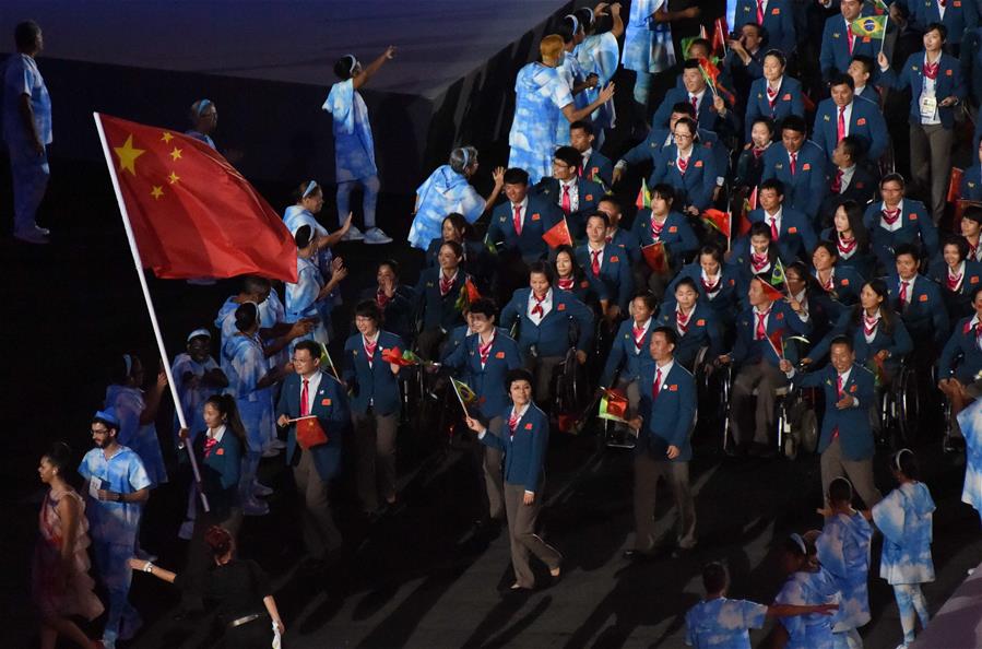 الصورة: الوفد الصيني يحضر مراسم افتتاح دورة الألعاب الأولمبية للمعوقين