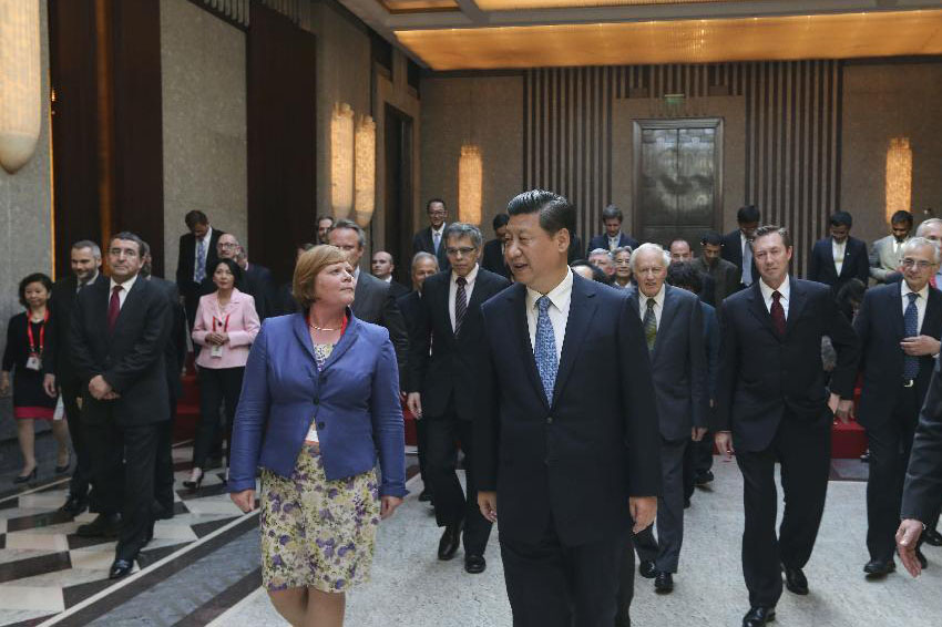 الرئيس الصيني شي جين بينغ يحضر مؤتمر شانغهاى حول التفاعل وإجراءات بناء الثقة في آسيا