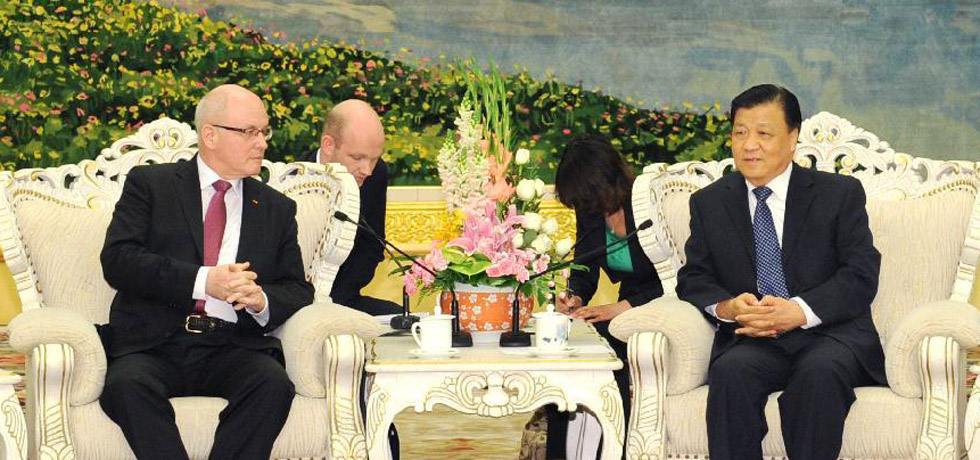 مسئول صيني بارز يجتمع مع وفد حزبي الماني