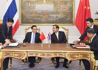 الصين وتايلاند توقعان مذكرة تفاهم حول التعاون فى مجال السكك الحديدية