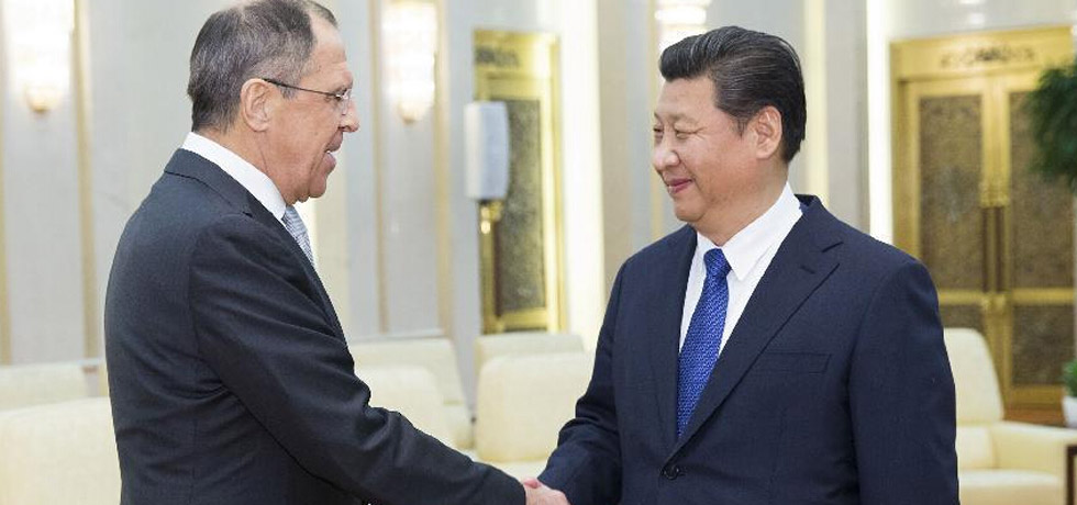 الرئيس الصينى يلتقى بوزير خارجية روسيا