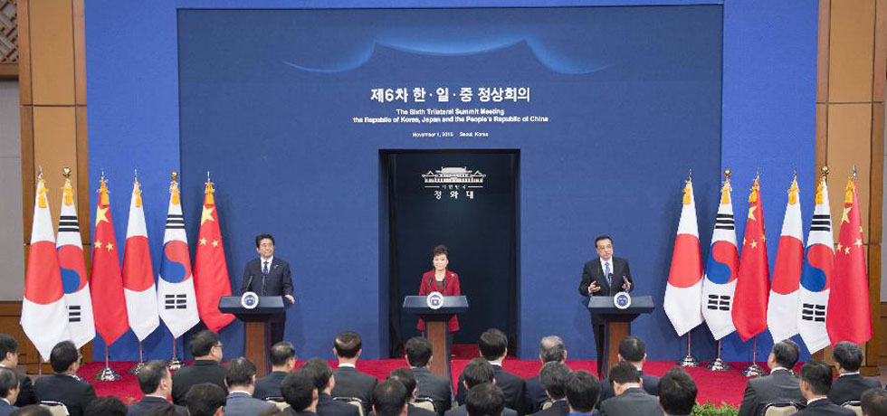 الصين وكوريا الجنوبية واليابان يتفقون على معالجة القضايا التاريخية على نحو ملائم