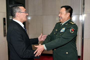 الصين وماليزيا تتعهدان بتعميق تعاونهما العسكري