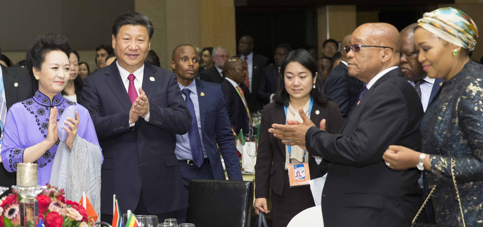 شي: الصين وأفريقيا بحاجة لترجمة مزايا الصداقة لتعزيز التعاون بينهما