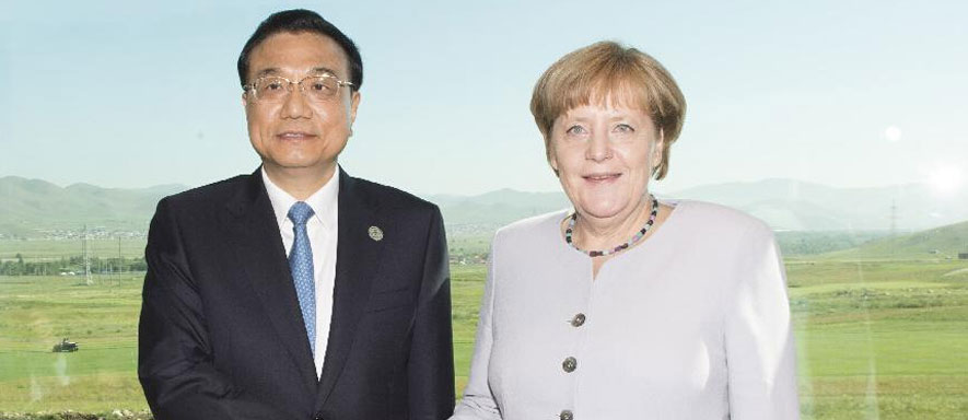 رئيس مجلس الدولة الصيني يحث الاتحاد الأوروبي على إسقاط نهج الدولة البديلة في الوقت المحدد