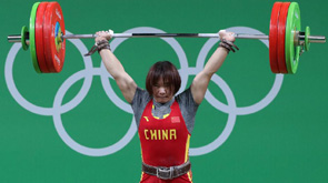 اللاعبة الصينية شيانغ يان مي تفوز بذهبية رفع الأثقال وزن 69 كجم سيدات