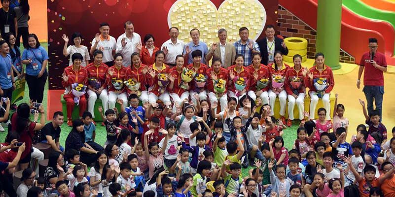 الفريق الصيني للكرة الطائرة للسيدات يزور هونغ كونغ