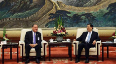 كبير المشرعين الصينيين يجتمع مع مشرعى ماكاو