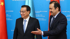 رئيس مجلس الدولة: الصين على استعداد لتعزيز التعاون العملي مع قازاقستان