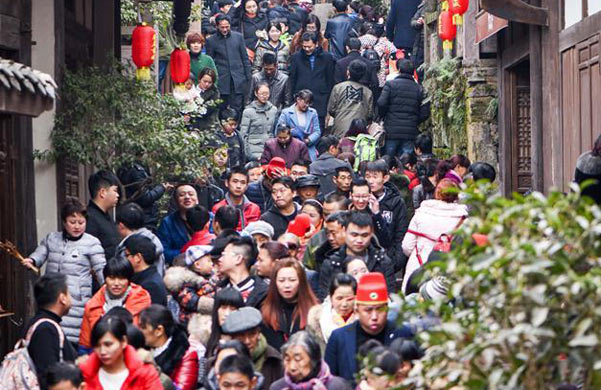 ارتفاع عائدات السياحة خلال عطلة العام القمري الجديد فى الصين