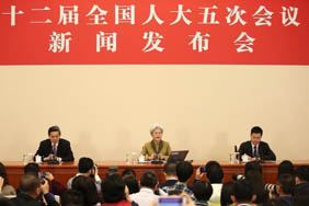 (الدورتان السنويتان) افتتاح الدورة السنوية لأعلى هيئة تشريعية صينية في يوم الأحد