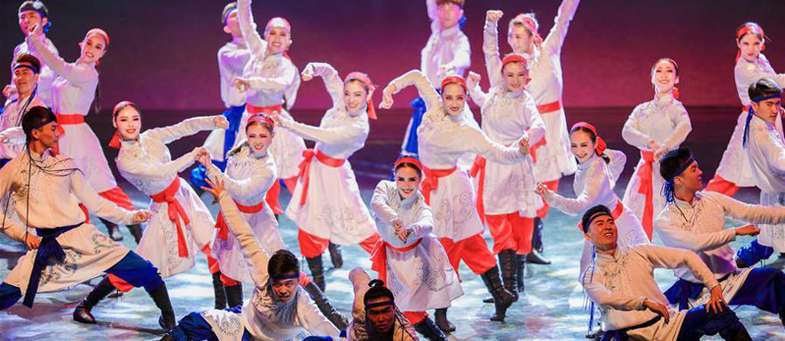 الرقص الرائع في مهرجان ثقافي في هوهيهوت