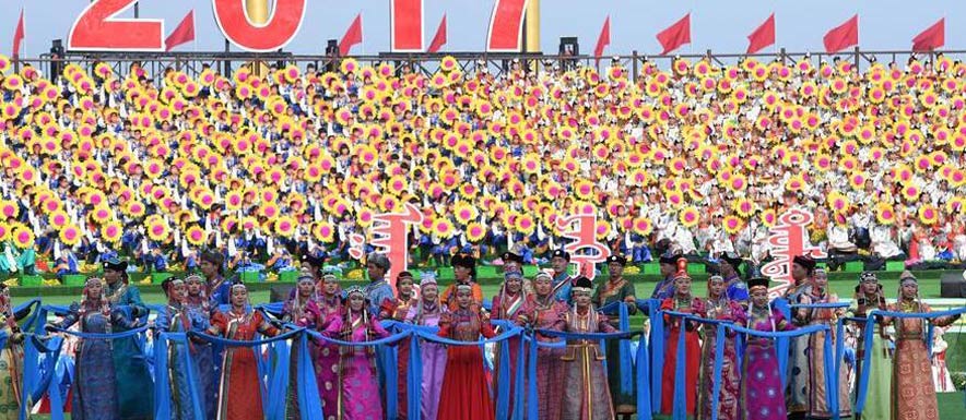تقرير اخباري: الصين تحتفل بالذكرى السبعين لإقامة أول منطقة حكم ذاتي
