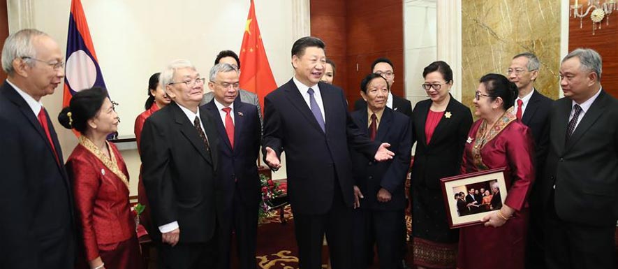 الرئيس الصيني يدعو الأجيال الشابة إلى دفع الصداقة بين الصين ولاوس قدما