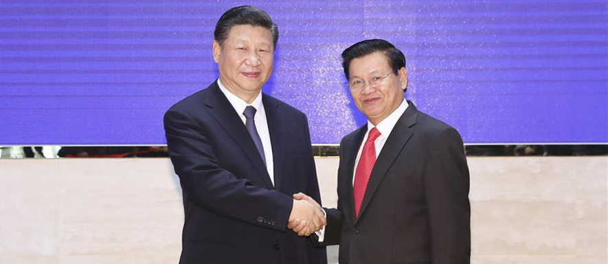 تقرير اخباري: الرئيس الصيني يجتمع مع رئيس وزراء لاوس لبحث العلاقات الثنائية