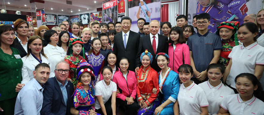 تقرير إخباري: شي وبوتين يدعوان إلى تعزيز الصداقة بين الشباب في الصين وروسيا