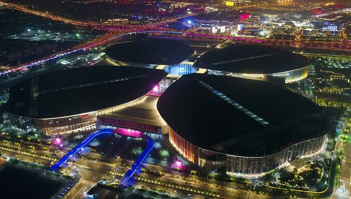 شانغهاي تصمم خريطة إرشاد استثماري للحضور في معرض الصين الدولي الثاني للاستيراد