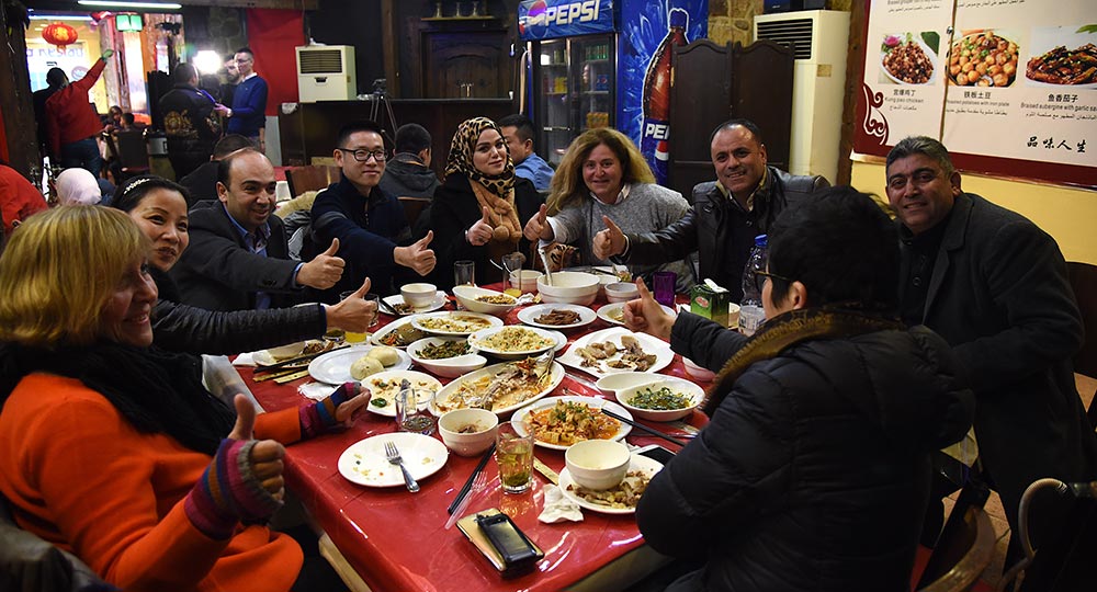 تحقيق إخباري: السوريون يحتفلون بالسنة الصينية الجديدة مع أصدقائهم الصينيين في دمشق