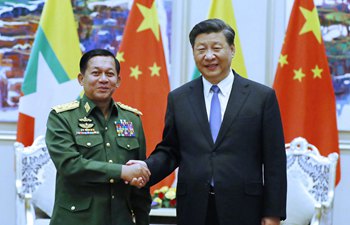 شي يلتقي مع قائد جيش ميانمار