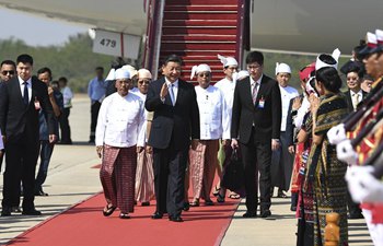 شي يصل إلى ناي بي تاو في زيارة دولة إلى ميانمار